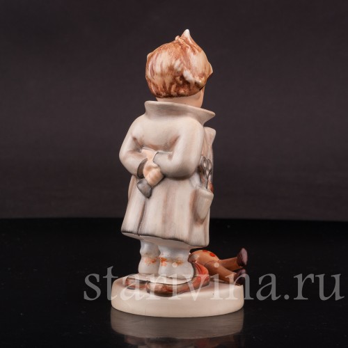 Фигурка из фарфора Маленький мастер Goebel, Германия, 1960-72 гг.