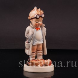 Фигурка из фарфора Маленький мастер Goebel, Германия, 1960-72 гг.