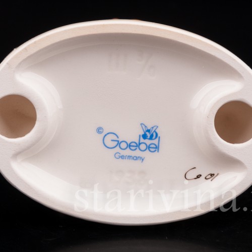 Фигурка мальчика из фарфора Придорожная гармония, Goebel, Германия, 2000е гг.