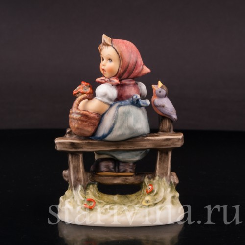 Фарфоровая фигурка девочки Прислушивающаяся, Goebel, Германия, 2000 гг.
