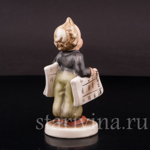 Фигурка из фарфора Мальчик с газетами, Napco, Япония, 1950-1959 гг.