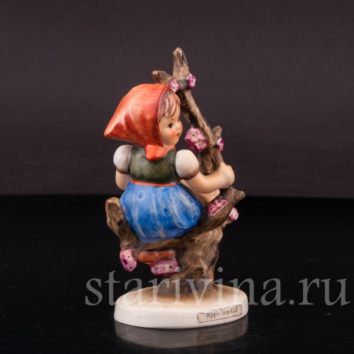 Фигурка из фарфора Девочка на яблоне, Goebel, Германия, 1960-72 гг.