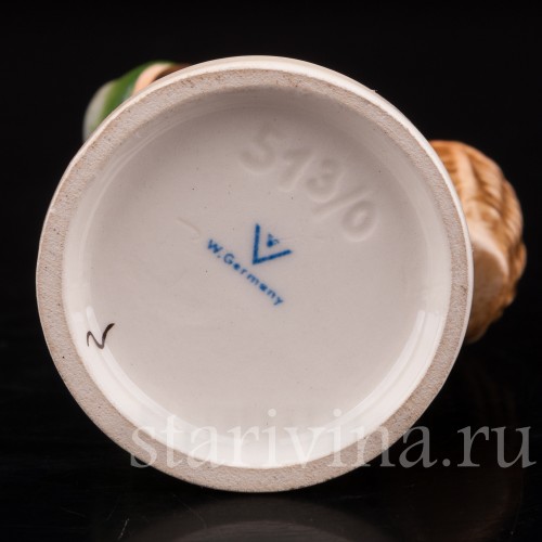 Фигурка из фарфора За грибами, Goebel, Германия, 1960-72 гг.