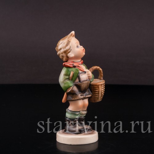Фигурка из фарфора За грибами, Goebel, Германия, 1960-72 гг.
