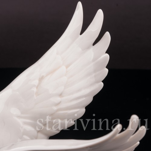 Фарфоровая статуэтка птицы Взлетающий лебедь, Hutschenreuther, Германия, 1970 гг.