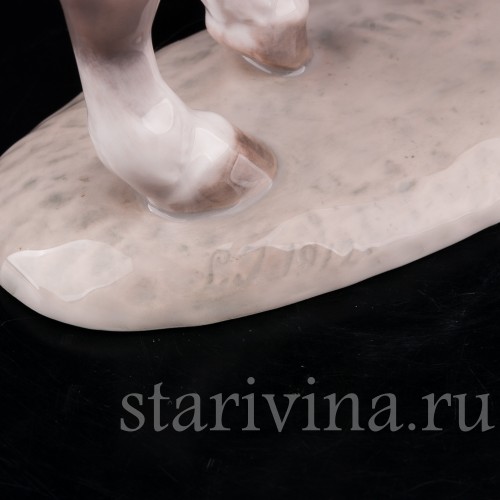 Статуэтка из фарфора Конь на ветру, Royal Copenhagen, Дания, 1969-74 гг.