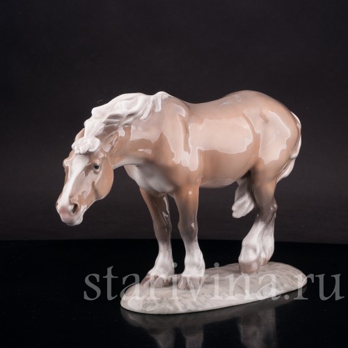Статуэтка из фарфора Конь на ветру, Royal Copenhagen, Дания, 1969-74 гг.