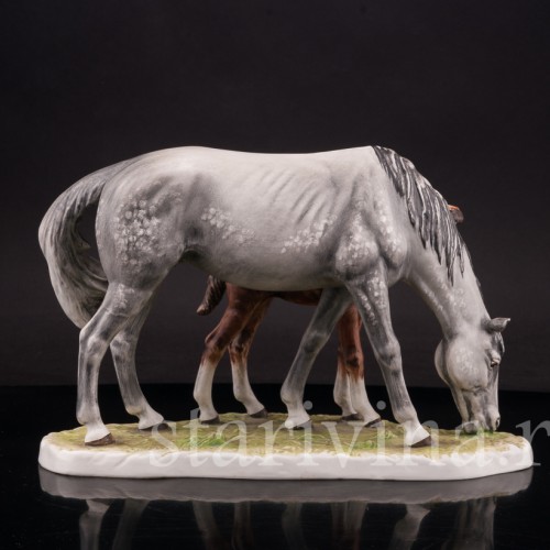 Фигурка из фарфора Лощадь с жеребёнком, Goebel, Германия, вт. пол. 20 в.