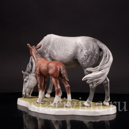 Фигурка из фарфора Лощадь с жеребёнком, Goebel, Германия, вт. пол. 20 в.