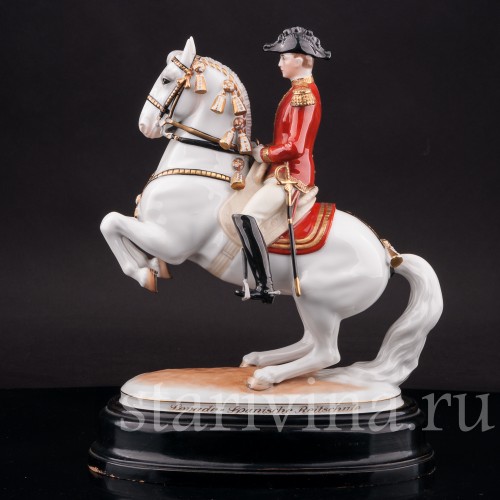 Фарфоровая статуэтка Левада с наездником, испанская школа верховой езды, Augarten, Австрия, сер. 20 в.