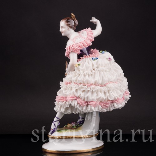 Фарфоровая статуэтка танцовщицы Фанни Эльслер, кружевная, Volkstedt, Германия, вт. пол. 20 в.