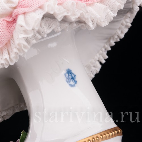 Фарфоровая статуэтка танцовщицы Фанни Эльслер, кружевная, Volkstedt, Германия, вт. пол. 20 в.