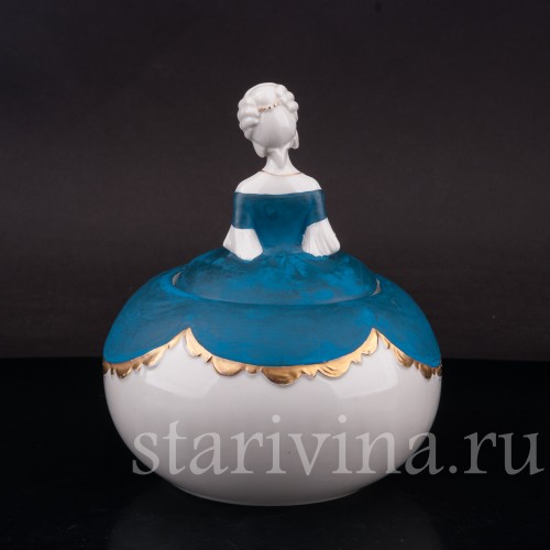 Шкатулка из фарфора Дама в синем платье, Hertwig & Co, Германия, 1920-30 гг.