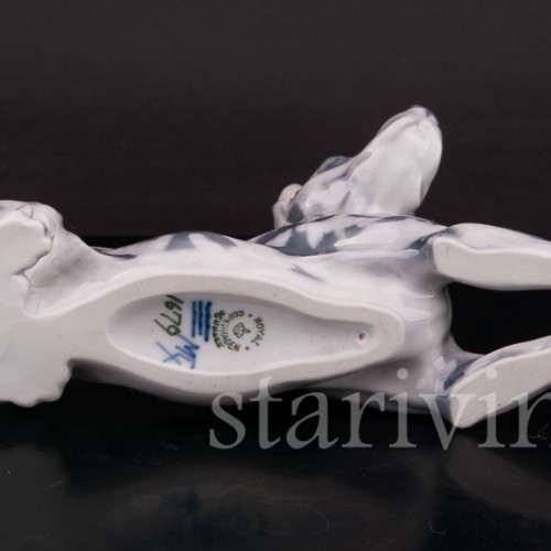 Фарфоровая статуэтка собаки Лежащий дог, Royal Copenhagen, Дания, 1956 год.