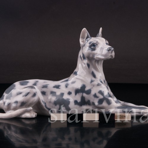 Фарфоровая статуэтка собаки Лежащий дог, Royal Copenhagen, Дания, 1956 год.