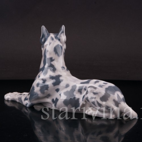 Фарфоровая статуэтка собаки Лежащий дог, Royal Copenhagen, Дания, 1956 год.