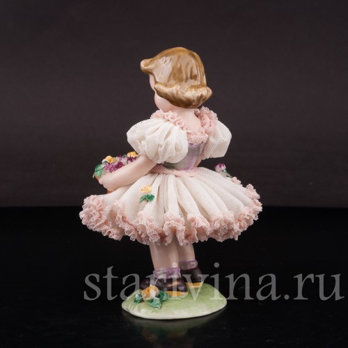 Фигурка из фарфора Девочка с цветами, кружевная, Karl Klette, Германия, 1962-90 гг.