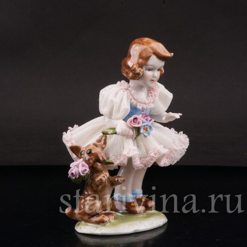Фарфоровая фигурка Девочка с собачкой, кружевная, Karl Klette, Германия, 1962-90 гг.