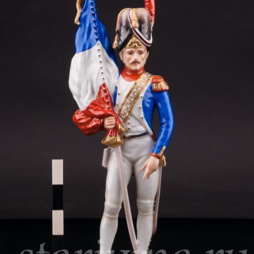 Фарфоровая статуэтка Французский знаменосец, Alka Kaiser, Германия, до 1991 г.