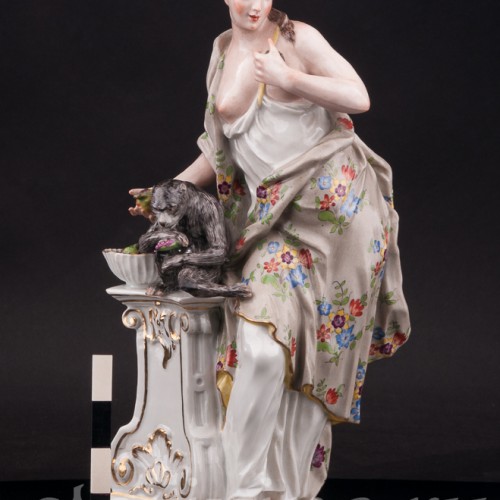 Фарфоровая статуэтка Девушка с обезьяной, Samson, Франция, 19 в.