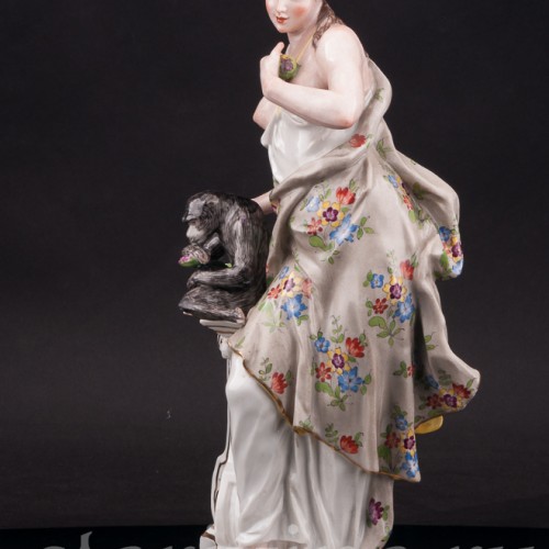 Фарфоровая статуэтка Девушка с обезьяной, Samson, Франция, 19 в.