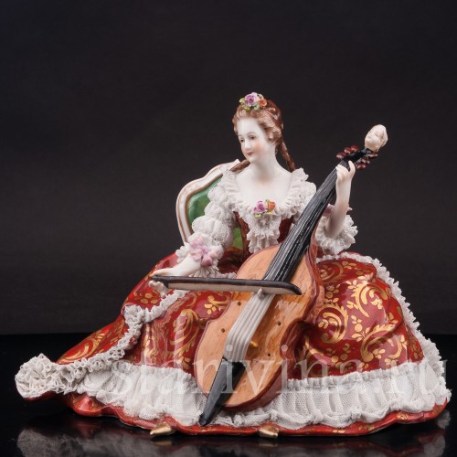 Фарфоровая статуэтка Дама с виолончелью, кружевная, Volkstedt, Германия, нач. 20 в.