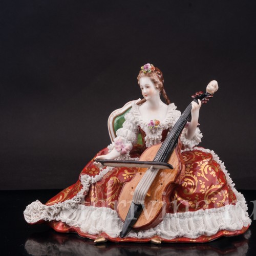 Фарфоровая статуэтка Дама с виолончелью, кружевная, Volkstedt, Германия, нач. 20 в.
