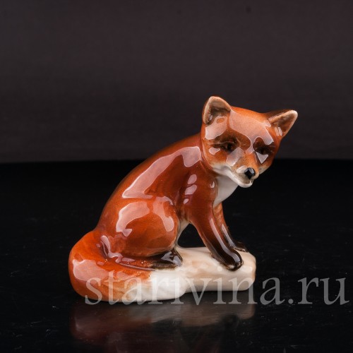 Статуэтка из фарфора Сидящий лисенок, Goebel, Германия, вт. пол. 20 в.