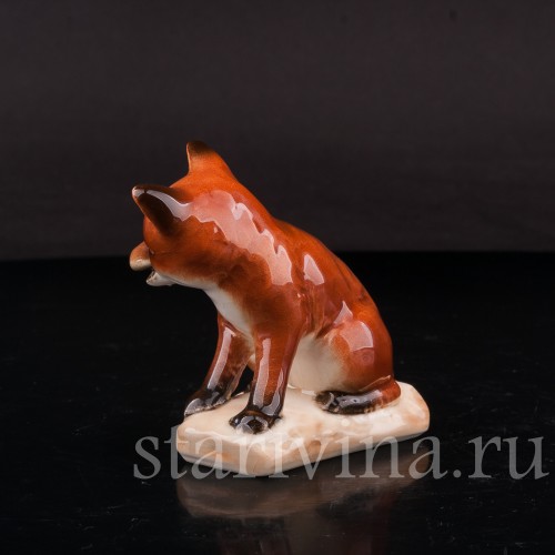 Статуэтка из фарфора Сидящий лисенок, Goebel, Германия, вт. пол. 20 в.