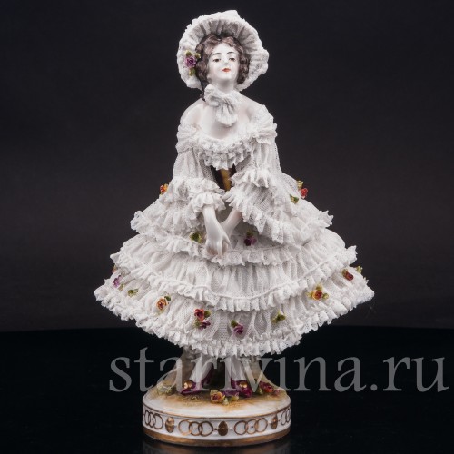 Фарфоровая статуэтка балерины Вера Фокина в балете Карнавал, кружевная, Volkstedt, Германия, нач. 20 века.