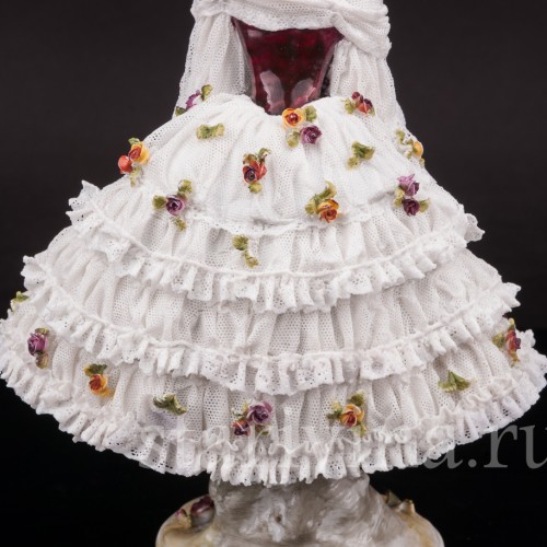 Фарфоровая статуэтка балерины Вера Фокина в балете Карнавал, кружевная, Volkstedt, Германия, нач. 20 века.