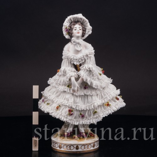 Фарфоровая статуэтка балерины Вера Фокина в балете Карнавал, кружевная, Volkstedt, Германия, нач. 20 века.