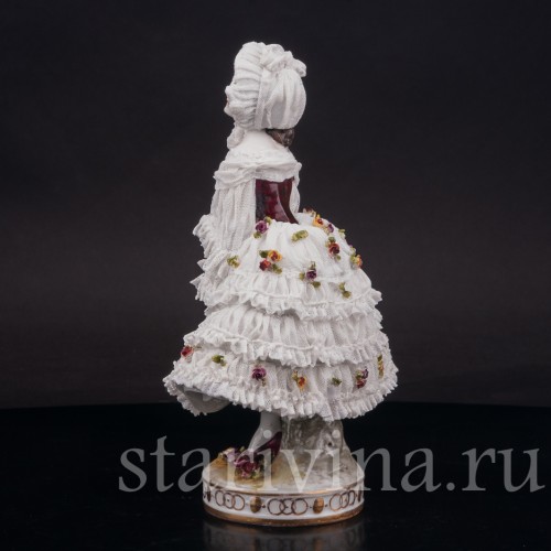 Фарфоровая статуэтка балерины Вера Фокина в балете Карнавал, кружевная, Volkstedt, Германия, нач. 20 века.