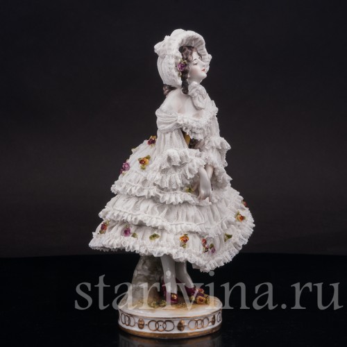 Фарфоровая статуэтка балерины Вера Фокина в балете Карнавал, кружевная, Volkstedt, Германия, нач. 20 века.