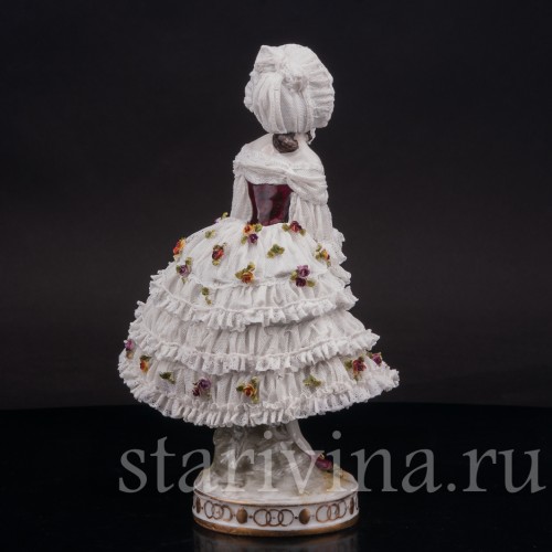 Фарфоровая статуэтка балерины Вера Фокина в балете Карнавал, кружевная, Volkstedt, Германия, нач. 20 века.