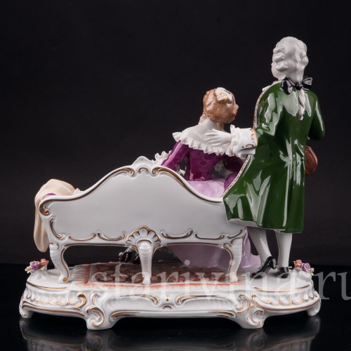 Композиция из фарфора Пара со скрипкой и книжкой, кружевная, Unterweissbach, Германия, 1986-90 гг.