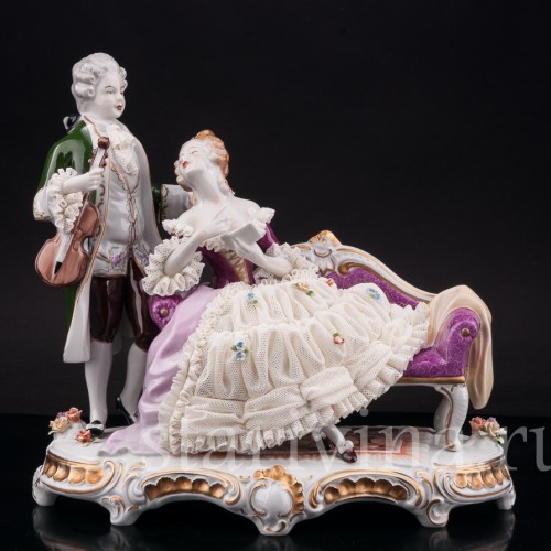 Композиция из фарфора Пара со скрипкой и книжкой, кружевная, Unterweissbach, Германия, 1986-90 гг.