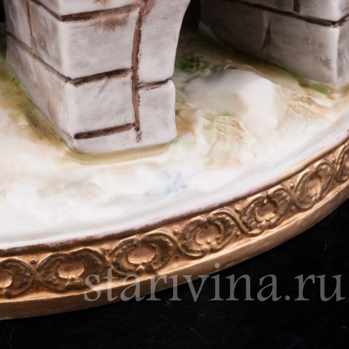 Фарфоровая статуэтка Девушка с корзиной, кормящая птиц (Золушка), Volkstedt, Германия, кон. 19 в.