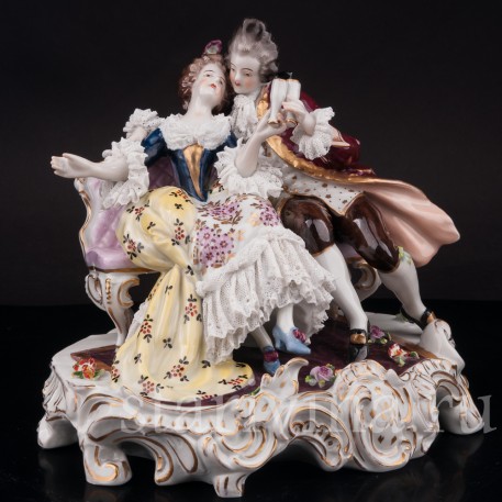 Фарфоровая статуэтка Пара с бокалами, кружевная, Volkstedt, Германия, нач. 20 в.