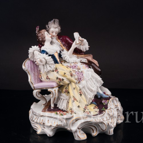 Фарфоровая статуэтка Пара с бокалами, кружевная, Volkstedt, Германия, нач. 20 в.