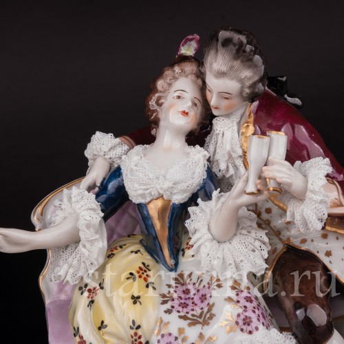 Фарфоровая статуэтка Пара с бокалами, кружевная, Volkstedt, Германия, нач. 20 в.