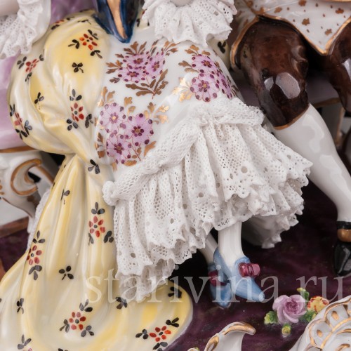 Фарфоровая статуэтка Пара с бокалами, кружевная, Volkstedt, Германия, нач. 20 в.