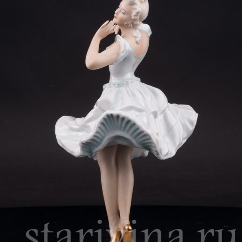 Фарфоровая статуэтка девушки В танце, Unterweissbach, Германия, 1940-58 гг.