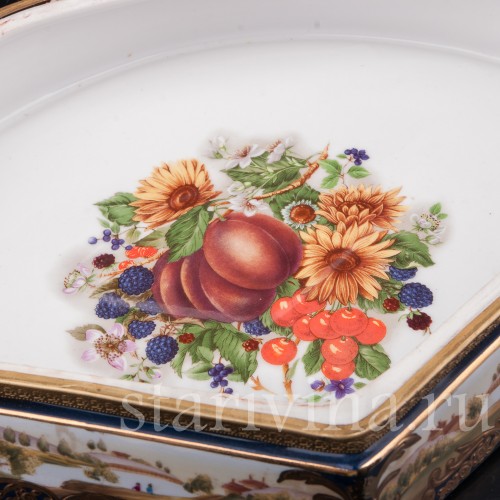 Декоративная шкатулка из фарфора Чаепитие, Франция, кон. 19 в.