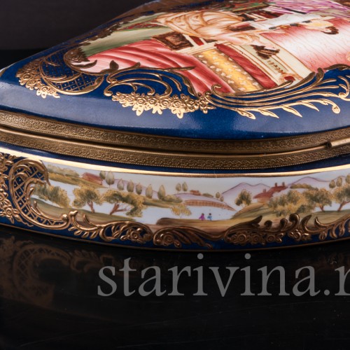 Декоративная шкатулка из фарфора Чаепитие, Франция, кон. 19 в.