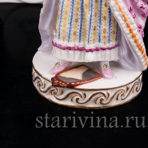 Фигурка из фарфора Девочка и разбитое зеркало, Meissen, Германия, сер. 19 - нач. 20 вв.