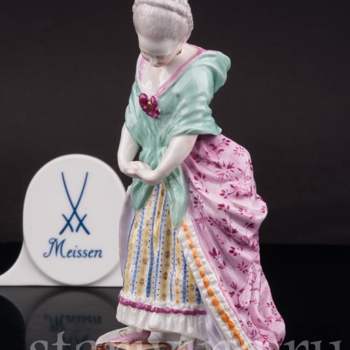 Фигурка из фарфора Девочка и разбитое зеркало, Meissen, Германия, сер. 19 - нач. 20 вв.