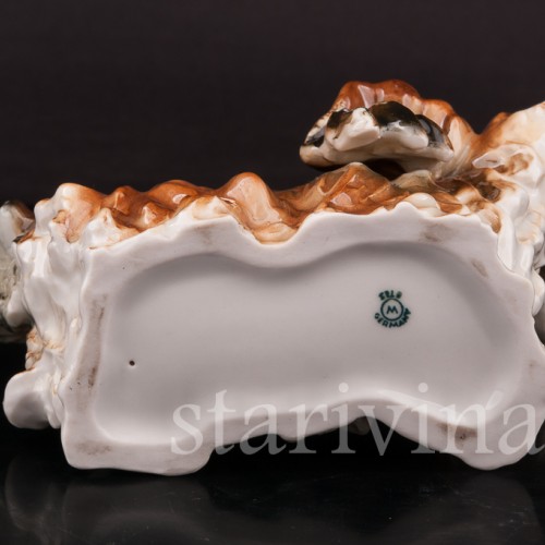 Статуэтка собаки из фарфора Бегущая длинношерстная такса, Германия, сер. 20 в.