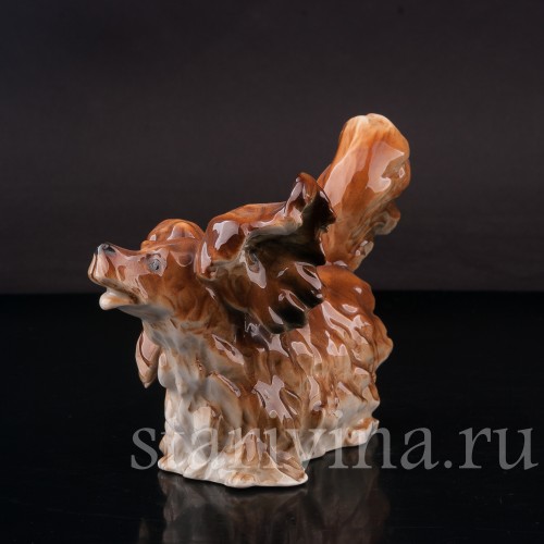 Статуэтка собаки из фарфора Бегущая длинношерстная такса, Германия, сер. 20 в.