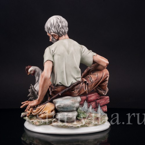 Композиция из фарфора Путник с курицей, Capodimonte, Италия, вт. пол. 20 в.